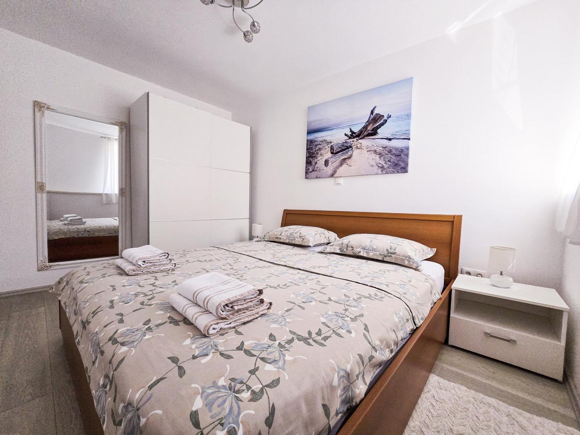 Stone House Varos Apartments Сплит Экстерьер фото